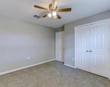 5824 Glen Lee Drive - Photo Thumbnail 11