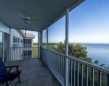 101 N Marion Court - Photo Thumbnail 8