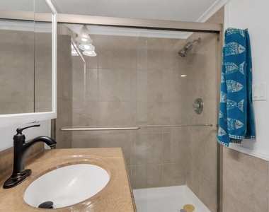 2100 Benjamin Franklin Drive - Photo Thumbnail 8