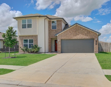 22 Desert Spring Lane - Photo Thumbnail 1