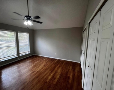 12118 W Bellfort Avenue - Photo Thumbnail 10