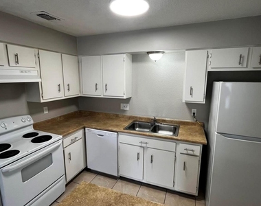 12118 W Bellfort Avenue - Photo Thumbnail 5