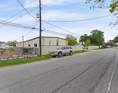13509 Kaltenbrun Road - Photo Thumbnail 2