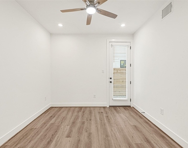 4606 Crown Grove Lane - Photo Thumbnail 16