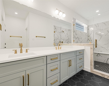4606 Crown Grove Lane - Photo Thumbnail 10