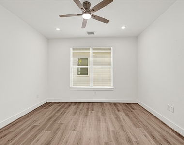 4606 Crown Grove Lane - Photo Thumbnail 20