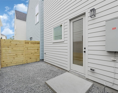 4606 Crown Grove Lane - Photo Thumbnail 21