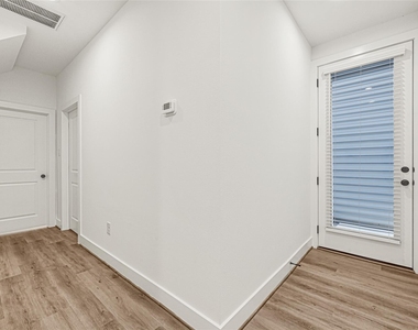4606 Crown Grove Lane - Photo Thumbnail 15
