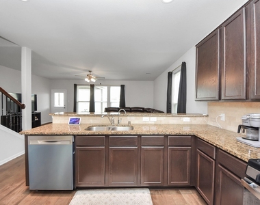 4239 Wyanngate Drive - Photo Thumbnail 8