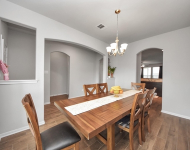 4239 Wyanngate Drive - Photo Thumbnail 3