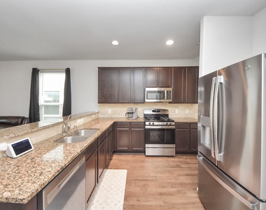4239 Wyanngate Drive - Photo Thumbnail 5