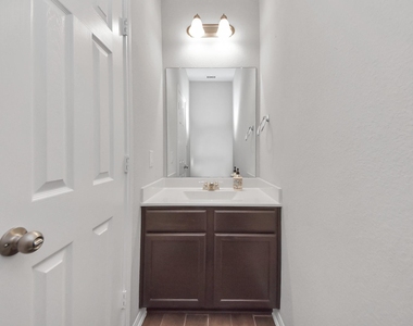 4239 Wyanngate Drive - Photo Thumbnail 14