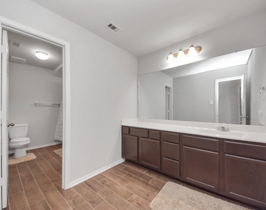 4239 Wyanngate Drive - Photo Thumbnail 29