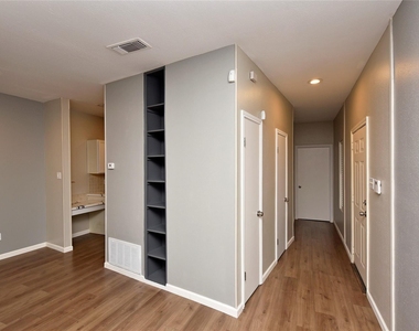 2023 Gentryside Drive - Photo Thumbnail 17