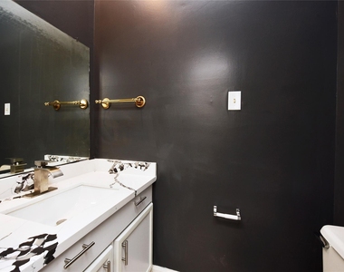 2023 Gentryside Drive - Photo Thumbnail 2