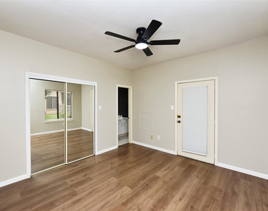 2023 Gentryside Drive - Photo Thumbnail 1