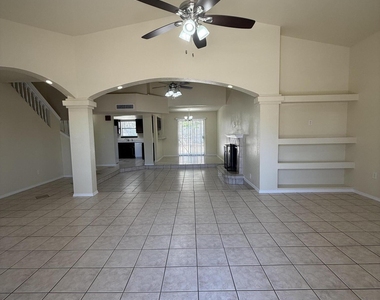 12000 Ivory Gate Way - Photo Thumbnail 4