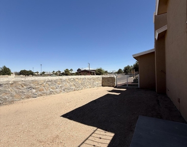 12000 Ivory Gate Way - Photo Thumbnail 39