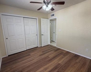 12000 Ivory Gate Way - Photo Thumbnail 22