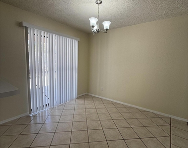 12000 Ivory Gate Way - Photo Thumbnail 18