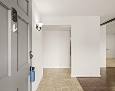 6711 Pickett Drive - Photo Thumbnail 15