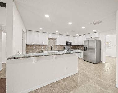 6711 Pickett Drive - Photo Thumbnail 6