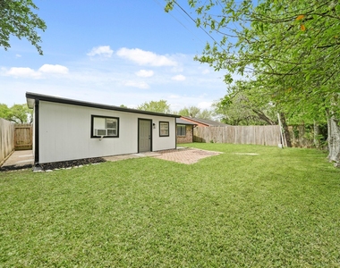 6711 Pickett Drive - Photo Thumbnail 28
