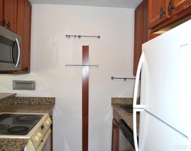 87 Glenbrook Road - Photo Thumbnail 2