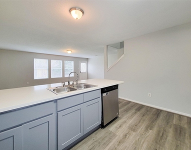 3602 Zephyr Glen Way - Photo Thumbnail 10