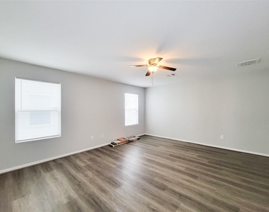 3602 Zephyr Glen Way - Photo Thumbnail 18