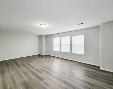 3602 Zephyr Glen Way - Photo Thumbnail 25