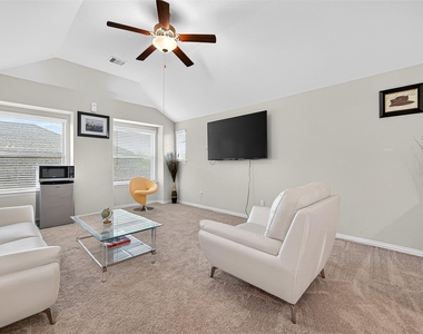 10519 Forfar Lane - Photo Thumbnail 22