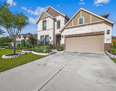 10519 Forfar Lane - Photo Thumbnail 1