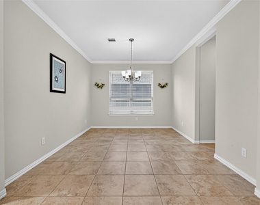 10519 Forfar Lane - Photo Thumbnail 5