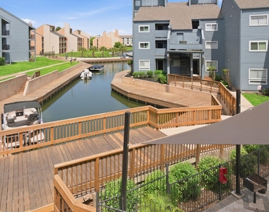 12500 Melville Drive - Photo Thumbnail 13