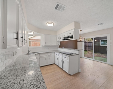 15034 Rose Valley Drive - Photo Thumbnail 11