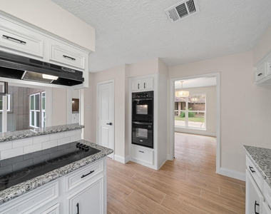 15034 Rose Valley Drive - Photo Thumbnail 13