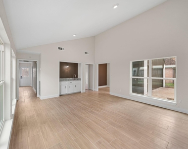 15034 Rose Valley Drive - Photo Thumbnail 7