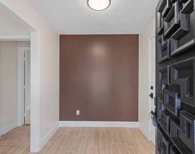 15034 Rose Valley Drive - Photo Thumbnail 4