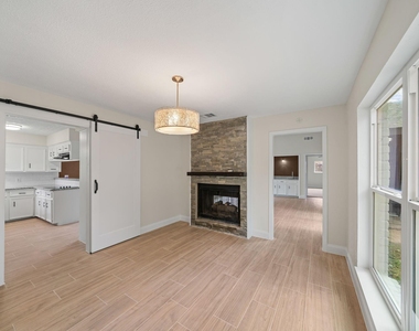 15034 Rose Valley Drive - Photo Thumbnail 10