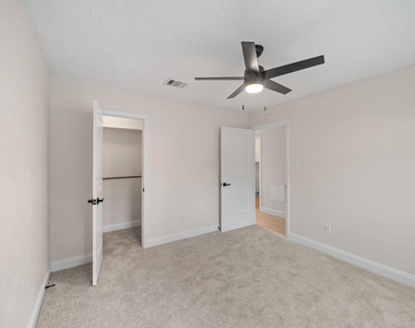 15034 Rose Valley Drive - Photo Thumbnail 18