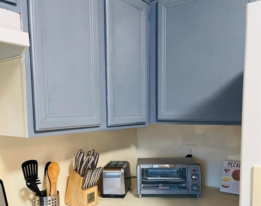 118 Willoughby Court - Photo Thumbnail 14