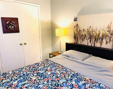 118 Willoughby Court - Photo Thumbnail 25
