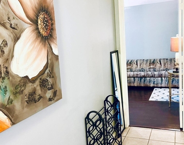 118 Willoughby Court - Photo Thumbnail 16