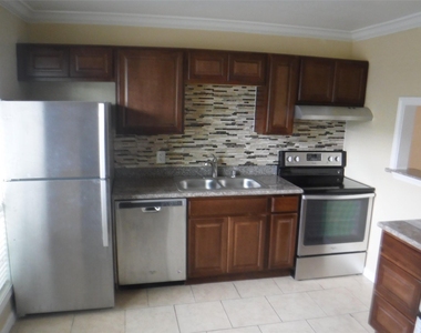 10110 Westview Drive - Photo Thumbnail 1