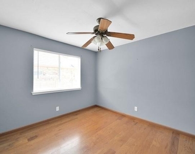 6715 Dillon Drive - Photo Thumbnail 22