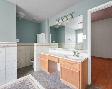 6715 Dillon Drive - Photo Thumbnail 16