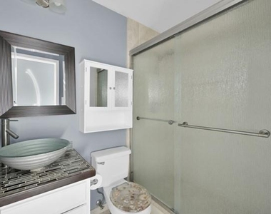 6715 Dillon Drive - Photo Thumbnail 21