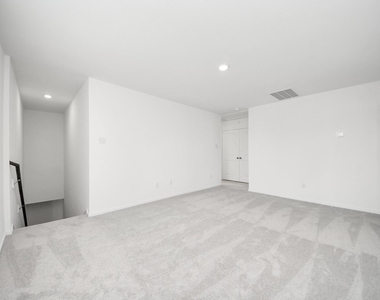 31422 Casacalenda Lane - Photo Thumbnail 12