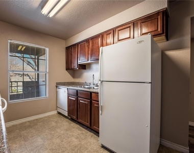 2606 Durango Drive - Photo Thumbnail 5